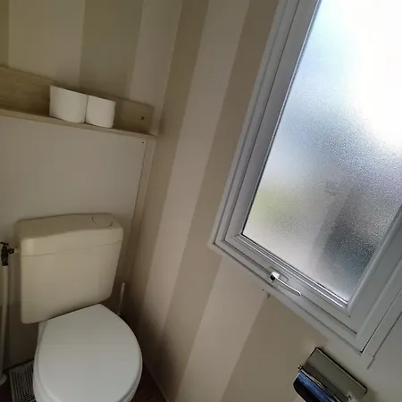 Mobil A Au L'escale Proche De Royan * Meschers-sur-Gironde